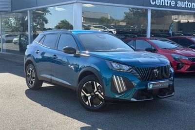 Photo de présentation de la voiture PEUGEOT 2008 Hybrid 145 e-DCS6 Allure