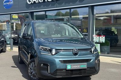 Photo de présentation de la voiture CITROEN E-BERLINGO Taille M 136 ch 54 kWh Plus