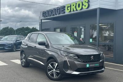 Photo de présentation de la voiture PEUGEOT 3008 Hybrid 180 e-EAT8 Allure Pack