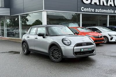 Photo de présentation de la voiture MINI COOPER F65 156 ch DKG7 C Classic