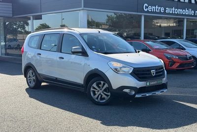 Photo de présentation de la voiture DACIA LODGY TCe 115 5 places Stepway