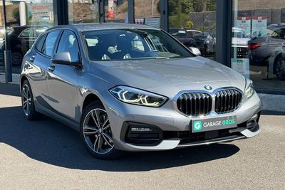 Photo de présentation de la voiture BMW SERIE 1 F40 118d 150 ch BVA8 Edition Sport