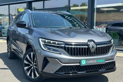 Photo de présentation de la voiture RENAULT ESPACE VI E-Tech hybrid 200 Techno
