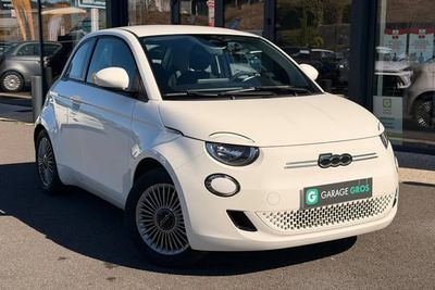 Photo de présentation de la voiture FIAT 500e BERLINE 500 e 118 ch Nouvelle 500