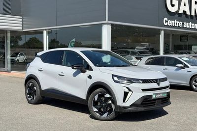 Photo de présentation de la voiture RENAULT CAPTUR E-Tech full hybrid 160 ch Techno