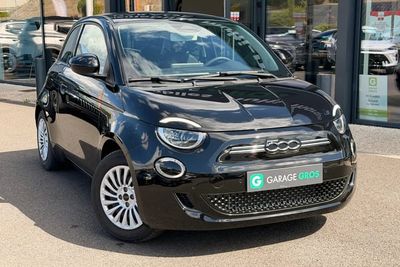 Photo de présentation de la voiture FIAT 500e BERLINE 500 e 95 ch Nouvelle 500