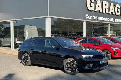 Photo de présentation de la voiture OPEL ASTRA SPORTS TOURER Hybride Rechargeable 180 ch BVA8 GS