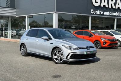 Photo de présentation de la voiture VOLKSWAGEN GOLF 1.5 eTSI OPF 150 DSG7 R-Line