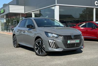 Photo de présentation de la voiture PEUGEOT 208 Hybrid 110 ch e-DCS6 Allure