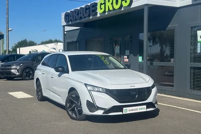 Photo de présentation de la voiture PEUGEOT 308 SW Hybrid 145 e-DCS6 Allure