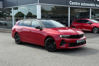 Photo de présentation de la voiture OPEL ASTRA SPORTS TOURER Hybride Rechargeable 180 ch BVA8 GS