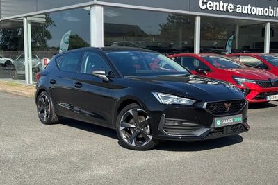 Photo de présentation de la voiture CUPRA LEON 1.5 eTSI 150 ch DSG7 V