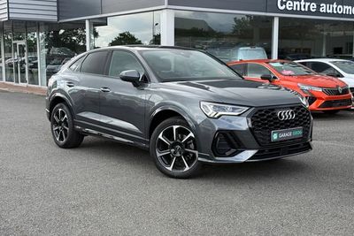Photo de présentation de la voiture AUDI Q3 35 TDI 150 ch S tronic 7 S line
