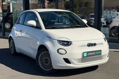 Photo de présentation de la voiture FIAT 500e BERLINE 500 e 118 ch Nouvelle 500
